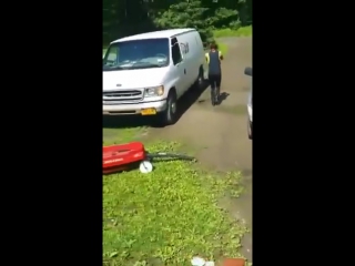 video девушка решила на себе проверить электронный ошейник с функцией не отходить далеко idiot american girl wears dog sex
