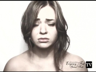 video фотомодель yana fisti яна фисти позирует перед камерой sex