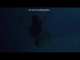 video сиськи лотте вербеек lotte verbeek в фильме на грани сомнения suspension of disbelief 2012 майк фиггис sex