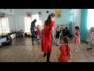 video танцевальная разминка я помогаю маме sex