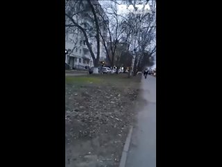 video в уфе школьная учительница спасла девочку от мужчины напавшего на неё в подъезде вскоре преступник напал на ещё sex