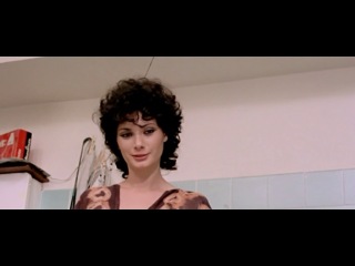 video голая эдвиж фенек edwige fenech скандал в провинции il vizio di famiglia 1975 sex