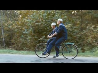 video саня белый и космос катаются на велике романтика жесть ржака постмодернизм угар порно троль сиськи член жопаминет sex