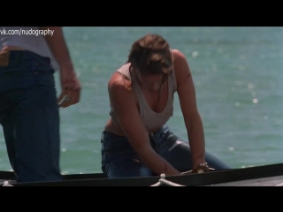 video грудь синди кроуфорд cindy crawford в фильме честная игра fair game 1995 эндрю сайпс sex