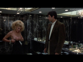 video привет пока пегги сандерс peggy mcintaggart голая в фильме в ночи into the night 1985 1080p sex