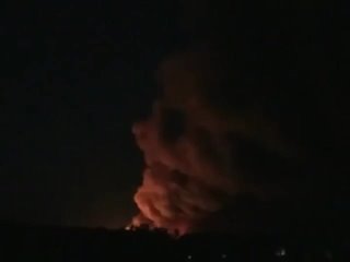 video украинские сми публикуют видео взрывов предположительно на авиабазе бельбек в севастополе sex