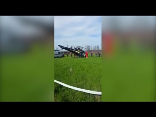 video появилось видео извлечения разбившегося вертолета из озера в ленобласти sex