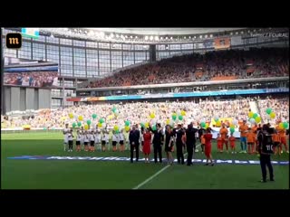 video экипаж уральских авиалиний открыл матч чемпионата россии sex