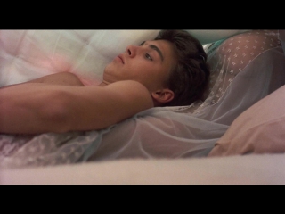 video leslie easterbrook vickie benson hilary shepard susan mechsner nude private resort 1985 1080p sex