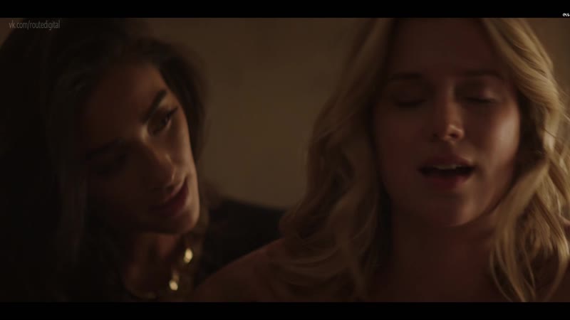 video elizabeth lail you s01e01 10 2018 1080p nude sexy watch online элизабет лэил ты sex