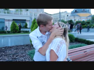video kissing prank поцелуй с незнакомкой развод на поцелуй sex
