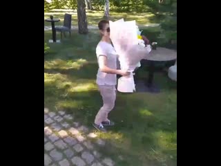 video 按摩棒插入扭动一会工夫就出水白色粘液粘到了棒棒 vid 20020731 081145 700 mp4 sex
