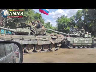 video репортаж корреспондентов anna news окрестностей лисичанска колонны российских и республиканских военных идут к sex