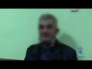 video мужчина стащил из храмы деньги и драгоценности sex