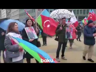 video перед зданием европейского парламента в брюсселе бельгия проходит акция тюрок южного азербайджана под названием sex
