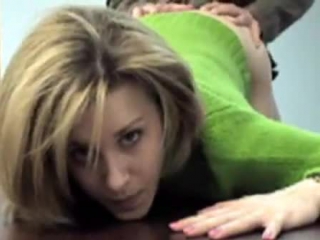 video девушку в зеленом свитере оприходуют сзади sex