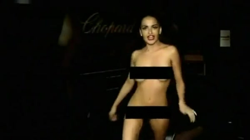 video ещё один музыкальный клип с обнажением на публике sex