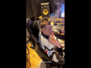 video kizaru слушает трэк с bandana ii sex