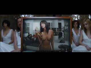 video полностью голая стефани мур под сильвер лэйк 2018 sex