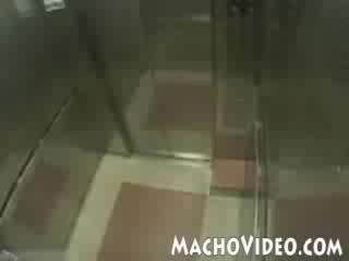 video японская школьница и молодые крутая деа мочит извращенца sex