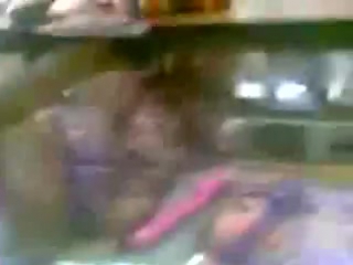 video маленька девочка работает консультантом в секс шопе sex