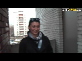 video сняли симпотную девушку и от имели её в туалете sex