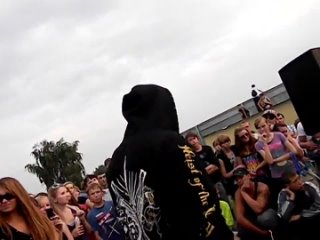 video пацанчик в адидасе опустил пафосного урода и жирного уёбка sex
