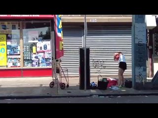 video улицы филадельфии кенсингтон авеню что произошло сегодня август 2021 года sex