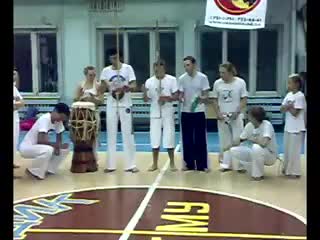 video очень давнее показательное выступление grupo senzala de capoeira sex