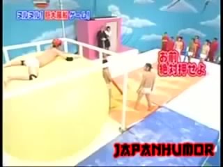 video 17ft balloon riding japan gameshow あなたのボールの女の子がヌード保護 sex