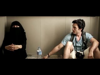 video мусульманка застряла в лифте с незнакомцем sex