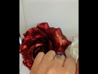 video 按摩棒插入扭动一会工夫就出水白色粘液粘到了棒棒 vid 29610607 034350 142 mp4 sex