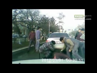 video чеченец наказал жену за измену sex