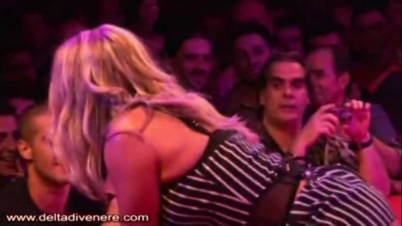 video стриптиз шоу 18 пак 7 видео 2 alessia donati bergamo sex 2009 sex