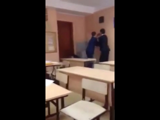 video чпх представляет 18 летний школьник жёстко избил свою одноклассницу в иркутске sex
