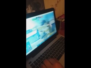 video дал славону ноут попользоваться sex