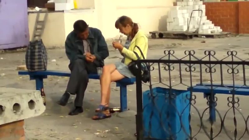 video пьяная русская баба заставляет гатарбайтера отлизывать sex
