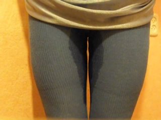 video ой я не выдержала и описалась в колготки sex