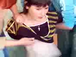 video беспредел в школах продолжается девченки раздели одноклассницу sex