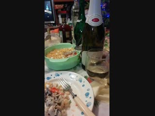 video ger吴梦梦到桃园过夜突然姊姊回来在厨房的姊姊一边对话一边猛干最后中出完还叫梦梦舔乾淨 vid 20190101 000024 mp4 sex