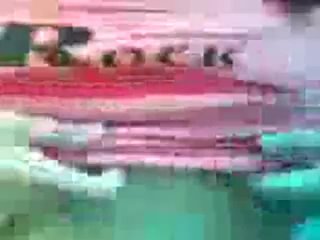 video школьница показала сиськи в школе одноклассница дала потрогать голую грудь без лифчика sex