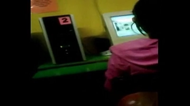video обдолбанный нигер на кончал на деу в инет зале sex