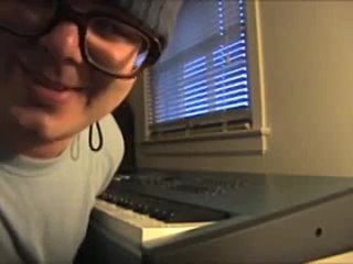 video ronald jenkees паренек со странностями но мутит охрененные биты sex