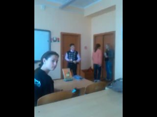 video как издеваются девочки в нашем классе над их же одноклассницей sex