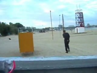 video подруга отсосала в кабинке для переодевания на пляже sex