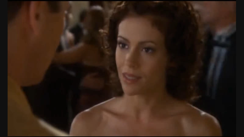 video зачарованные charmed leo phoebe the world is not enough лео фиби и целого мира мало крутой красивый клип sex