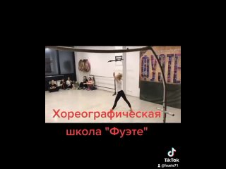 video 为了留住公司的股东们社长送出了自己最得意的美女秘书作为他们的内射玩物一个小穴插入两根鸡巴 vid 27000422 070131 794 mp4 sex
