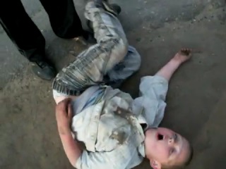 video пьяные школьники рыболовы напоили маленького циплукана sex