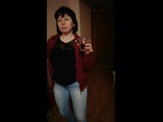 video 为了留住公司的股东们社长送出了自己最得意的美女秘书作为他们的内射玩物一个小穴插入两根鸡巴 vid 20200309 001255 mp4 sex