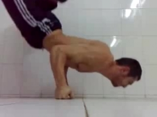 video дьявольские отжимания чеченец sex